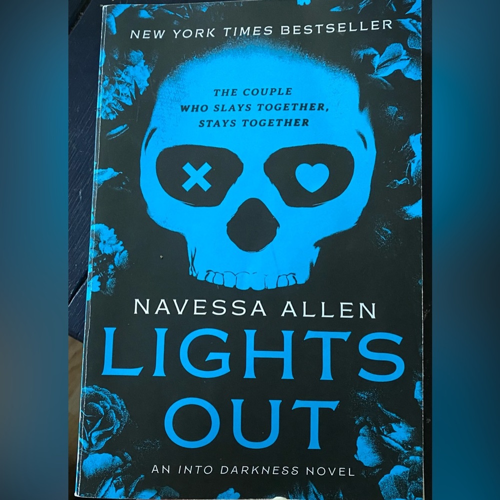 Lights Out by Navessa Allen Book